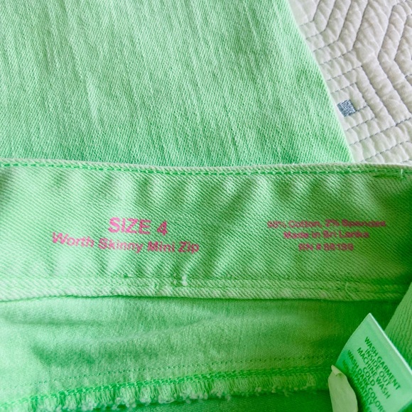 Lilly Pulitzer skinny jeans- low waist, back pockets, bottom zippers - Picture 3 of 9